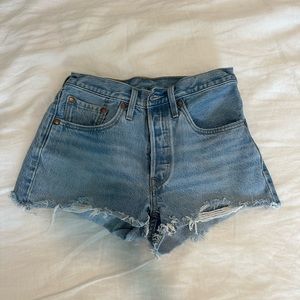 Levi Shorts